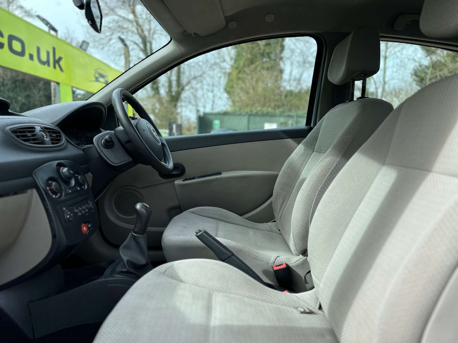 Used Renault Clio 2006 for sale - 77921654: Photo 15