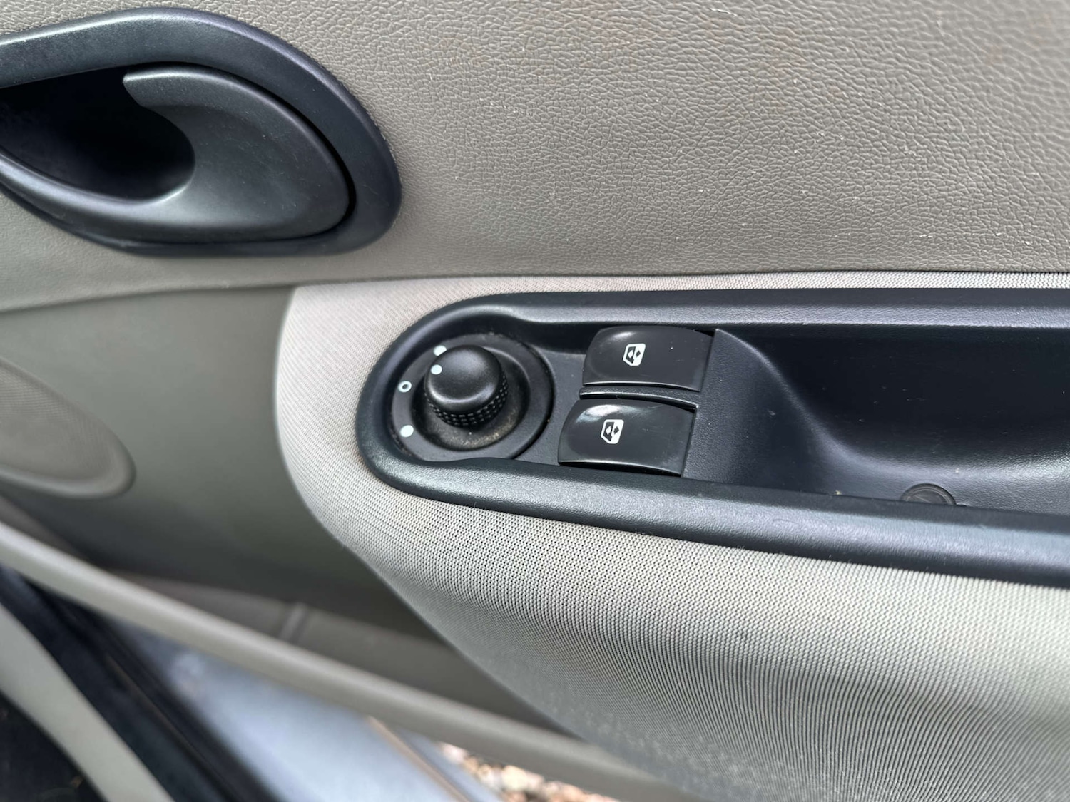 Used Renault Clio 2006 for sale - 77921654: Photo 23