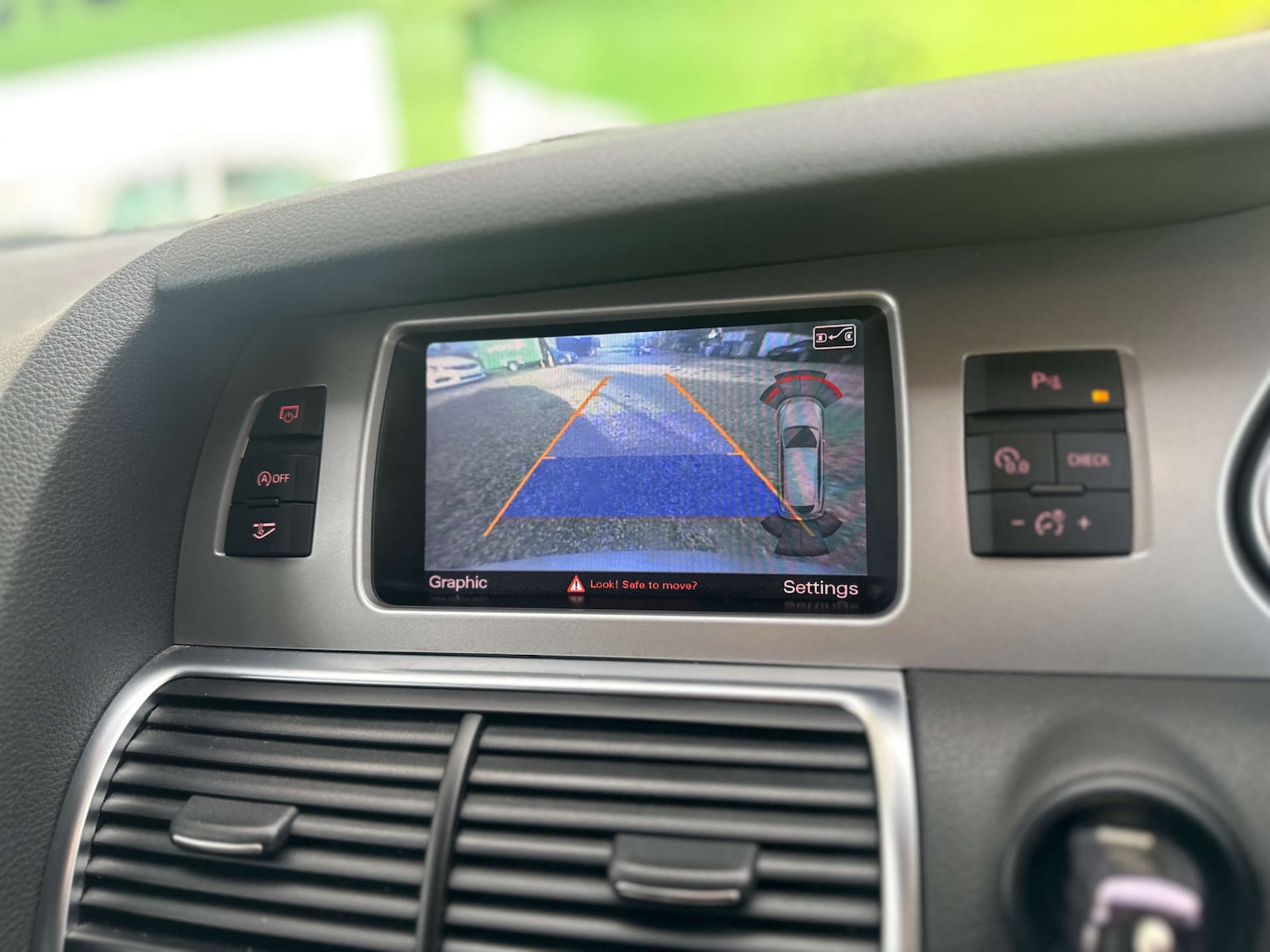 Used Audi Q7 2014 for sale - 77531843: Photo 42