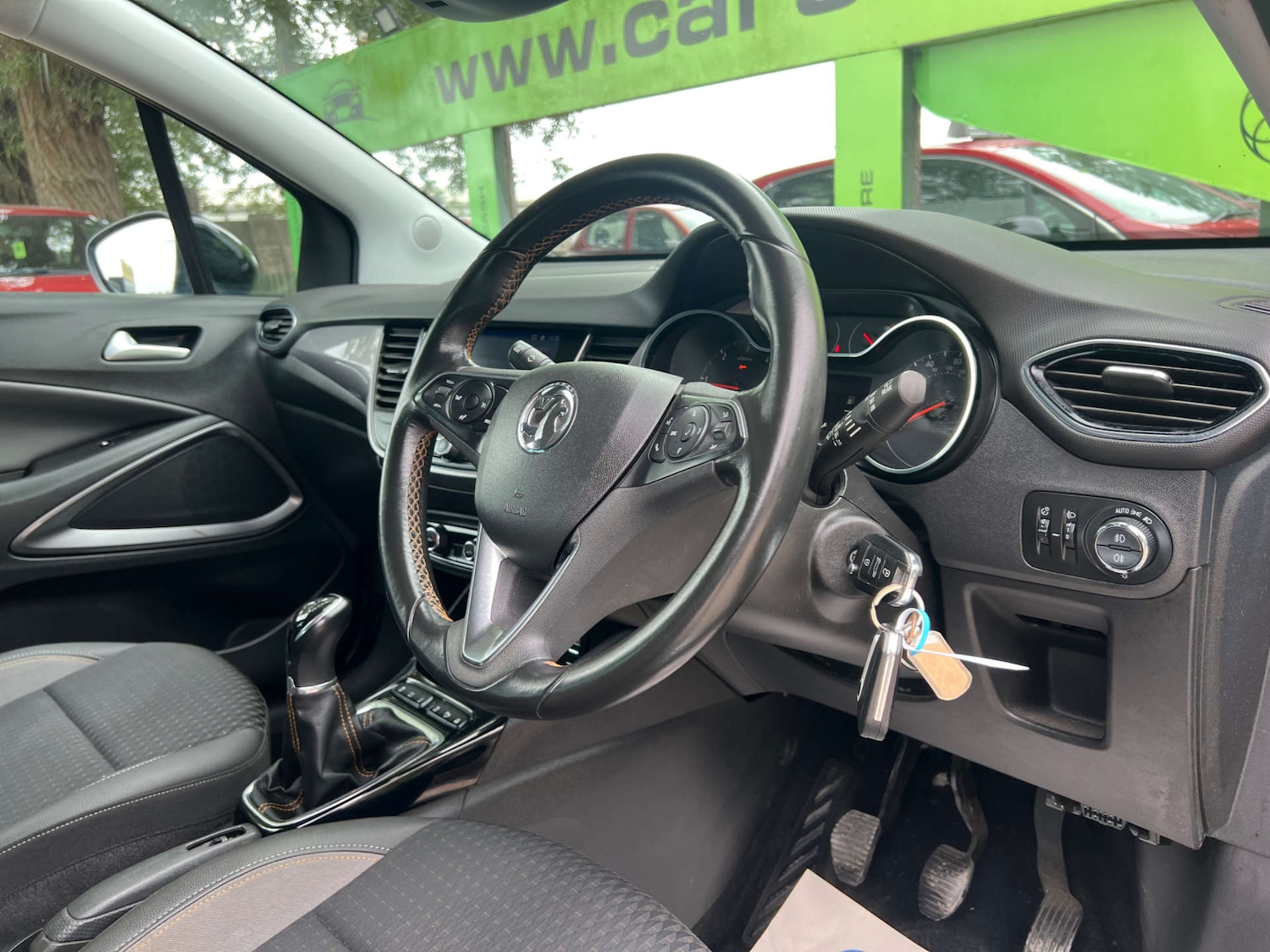 Used Vauxhall Crossland X 2018 for sale - 76266413: Photo 2