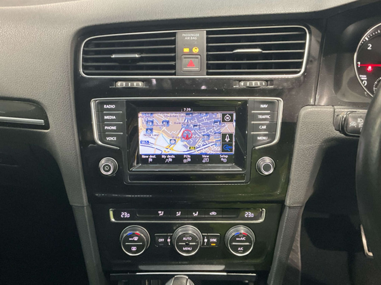 Used Volkswagen Golf 2014 for sale - 77822594: Photo 2