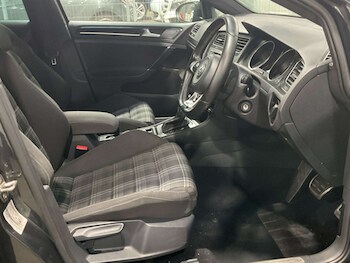 Used Volkswagen Golf 2014 for sale - 77822594: Photo