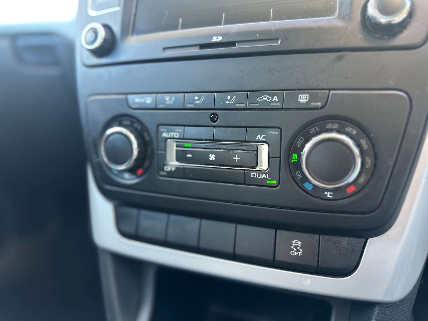 Used Skoda Yeti 2013 for sale - 77921649: Photo 21