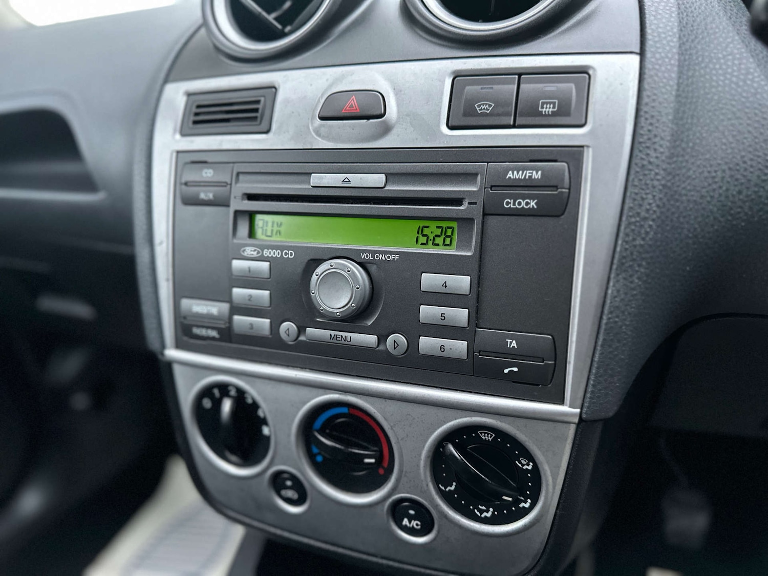 Used Ford Fiesta 2007 for sale - 76693623: Photo 17