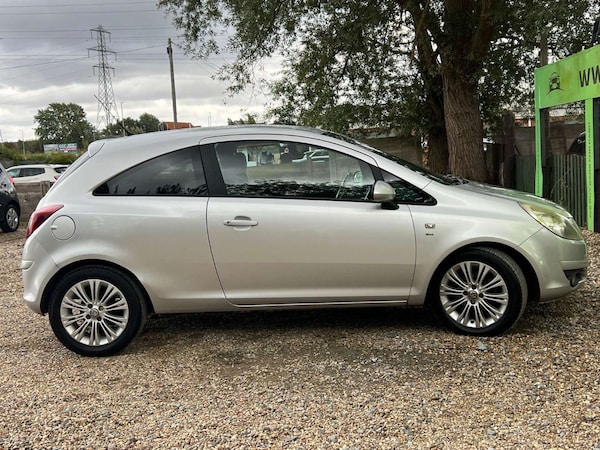 Used Vauxhall Corsa 2010 for sale - 76023104: Photo 25