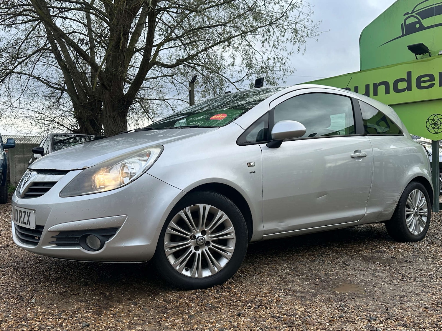 Used Vauxhall Corsa 2010 for sale - 76023104: Photo 9