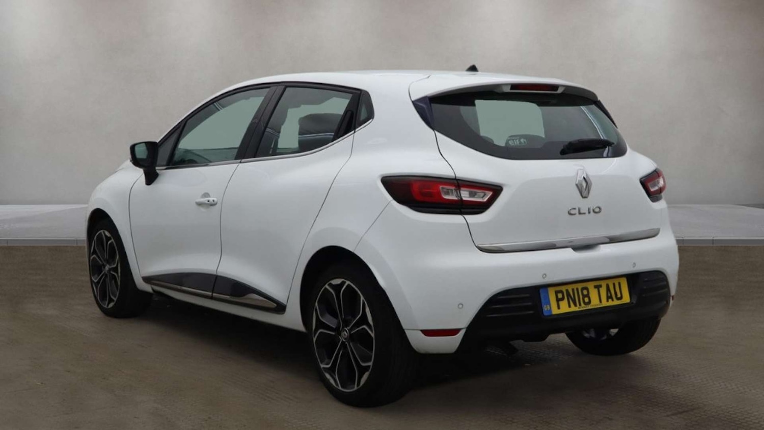 Used Renault Clio 2018 for sale - 77933957: Photo 6