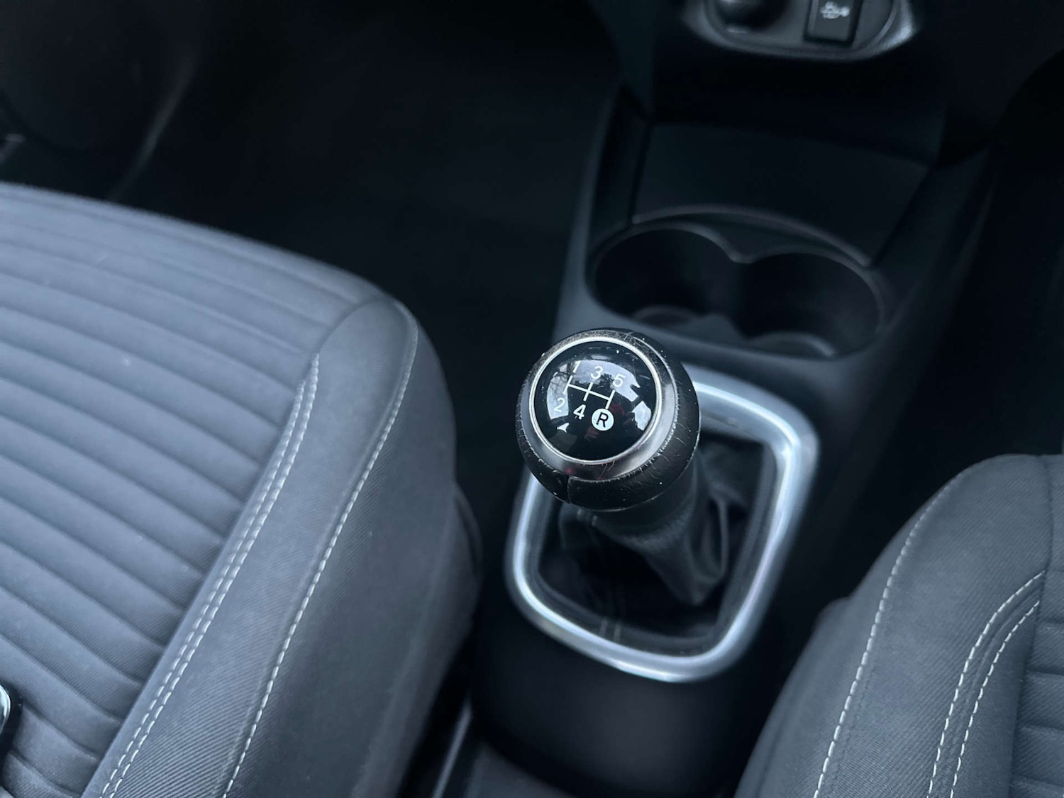 Used Toyota Yaris 2019 for sale - 77318473: Photo 23