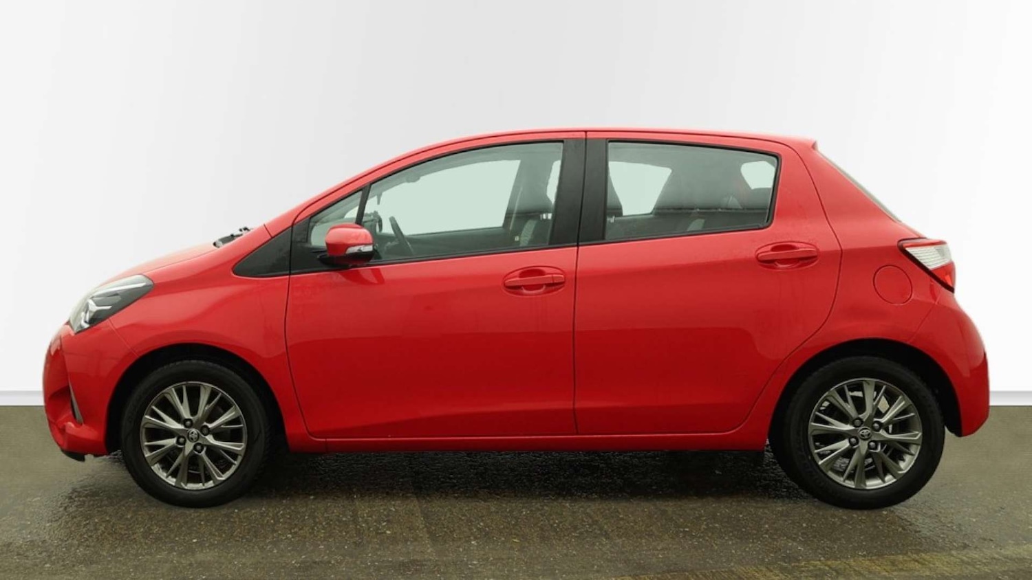Used Toyota Yaris 2019 for sale - 77318473: Photo 6