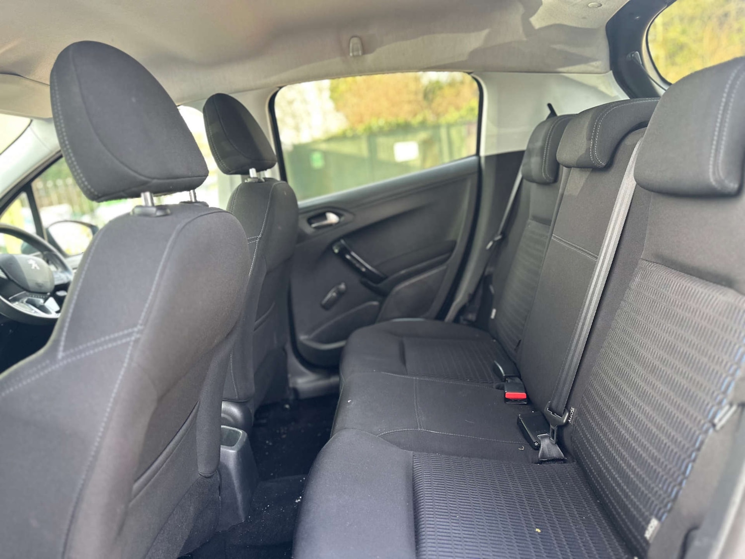 Used Peugeot 208 2014 for sale - 77336930: Photo 12