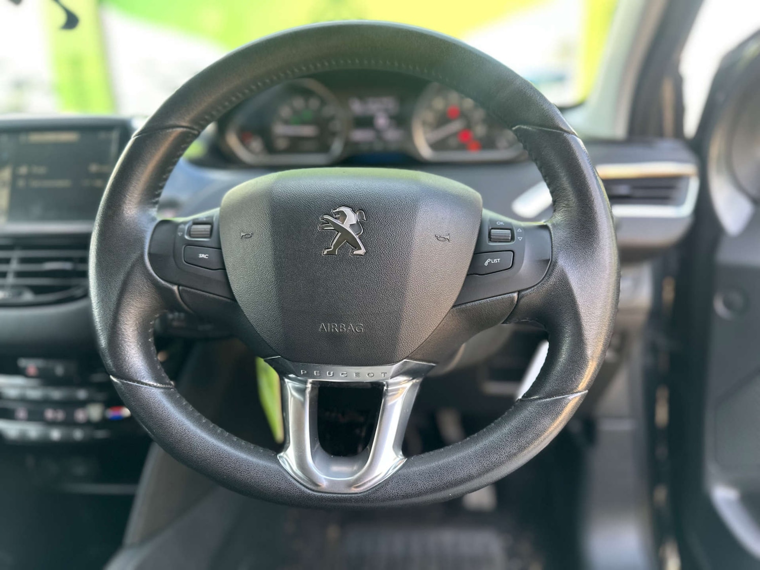 Used Peugeot 208 2014 for sale - 77336930: Photo 33