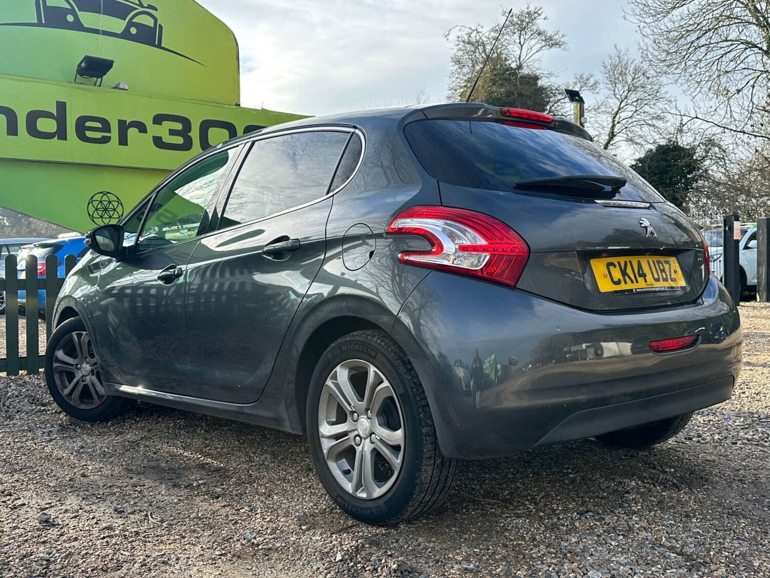 Used Peugeot 208 2014 for sale - 77336930: Photo 7