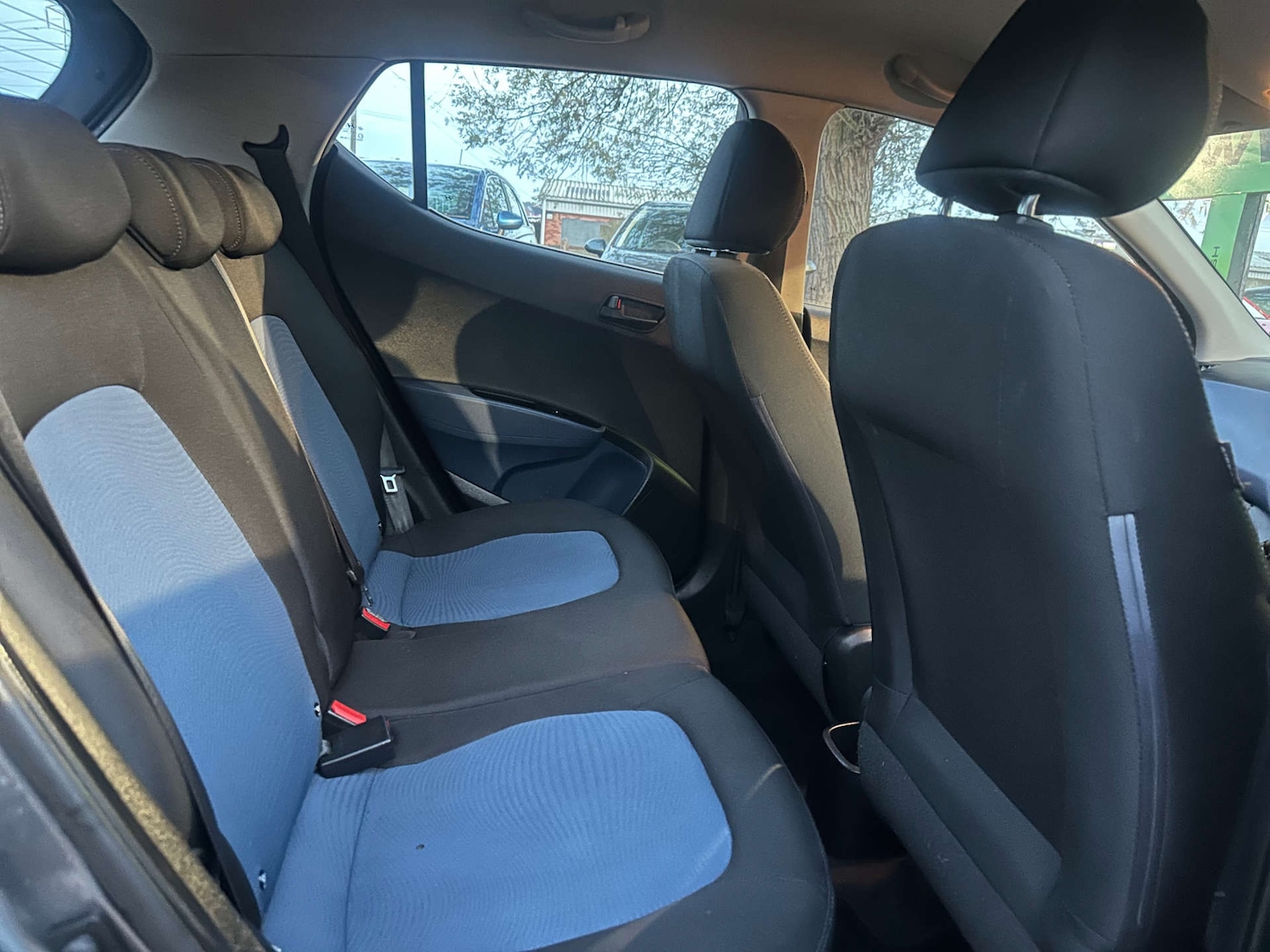 Used Hyundai i10 2014 for sale - 77283208: Photo 10