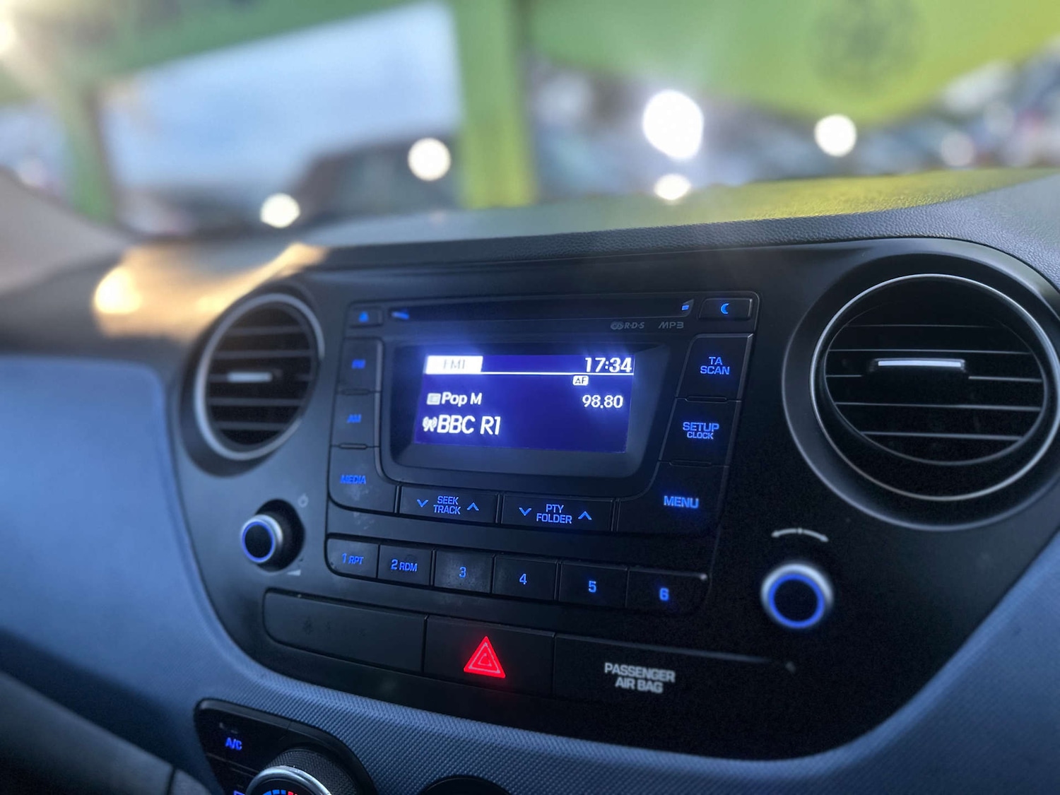 Used Hyundai i10 2014 for sale - 77283208: Photo 16