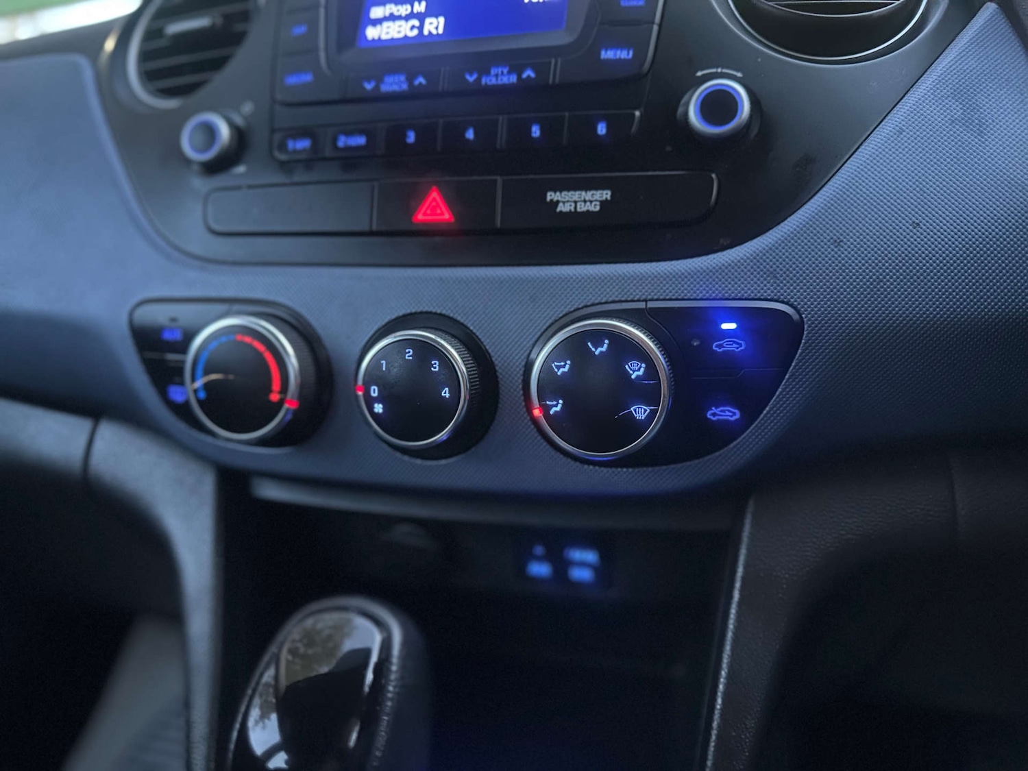 Used Hyundai i10 2014 for sale - 77283208: Photo 19