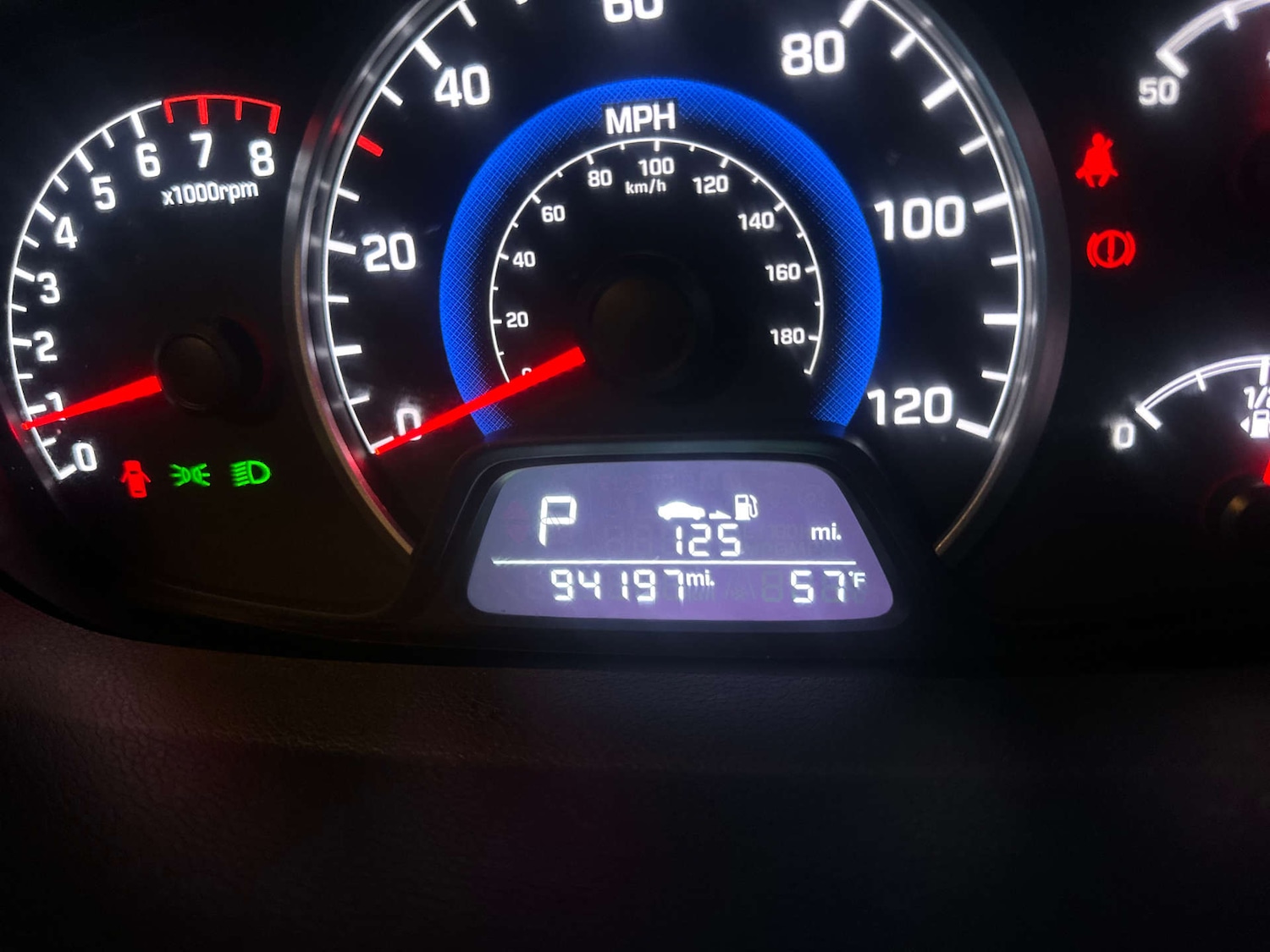 Used Hyundai i10 2014 for sale - 77283208: Photo 20