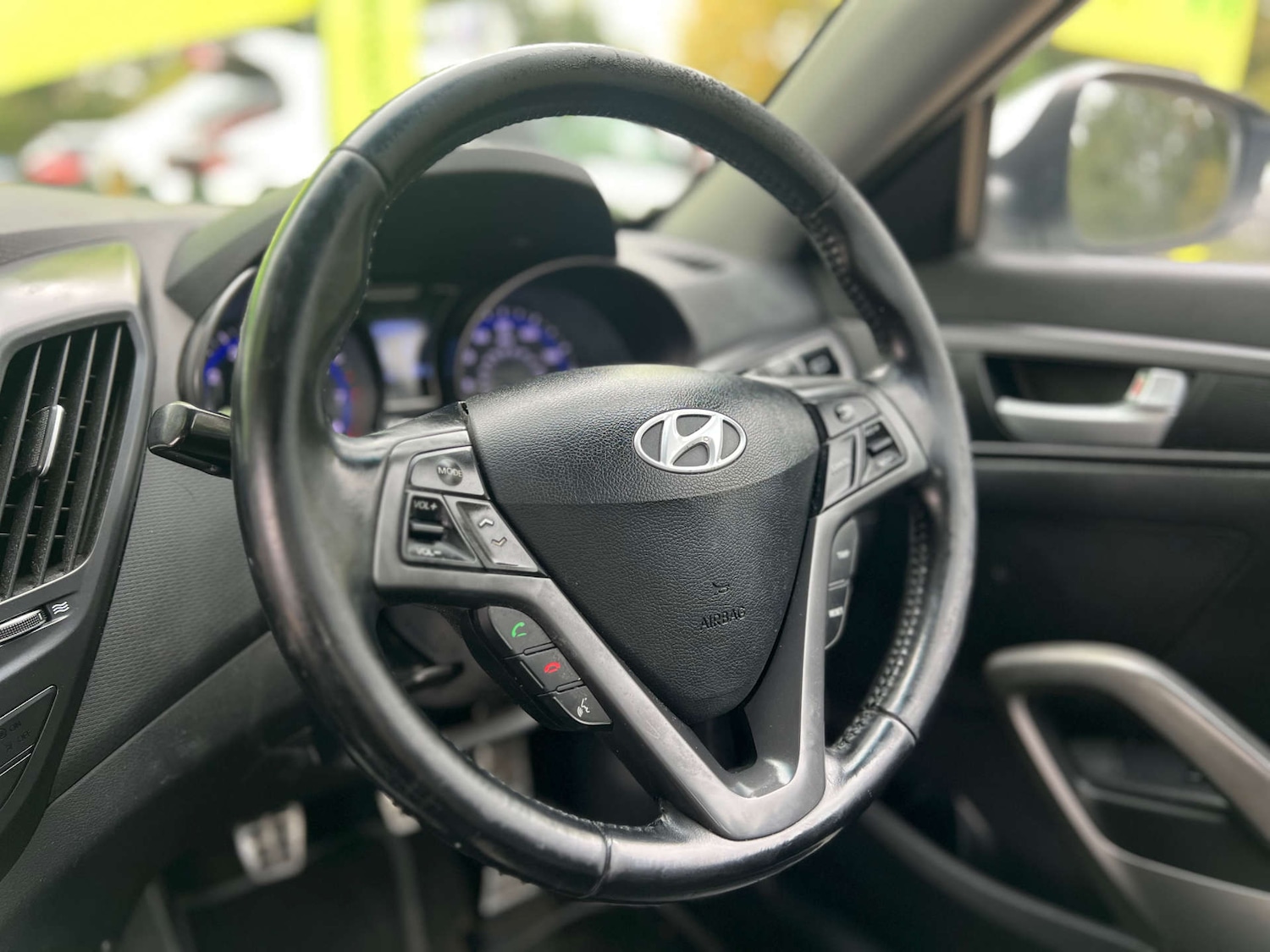 Used Hyundai Veloster 2012 for sale - 76263511: Photo 2