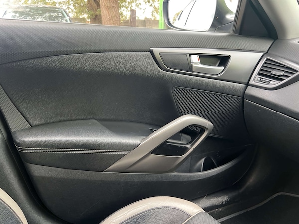 Used Hyundai Veloster 2012 for sale - 76263511: Photo 21