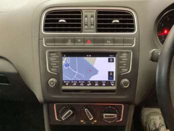 Used Volkswagen Polo 2015 for sale - 74782538: Photo