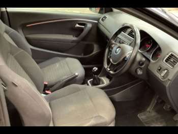Used Volkswagen Polo 2015 for sale - 74782538: Photo