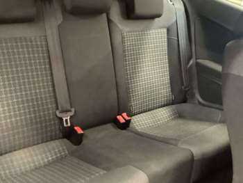 Used Volkswagen Polo 2015 for sale - 74782538: Photo