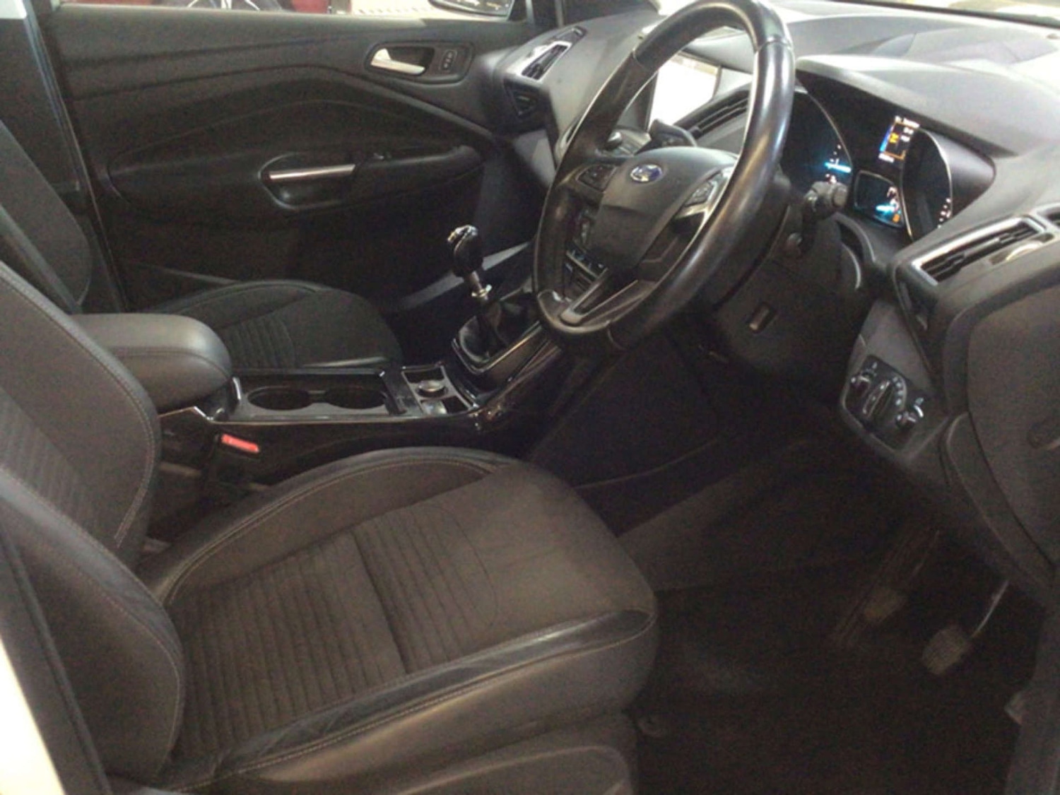 Used Ford Kuga 2017 for sale - 77449531: Photo 3