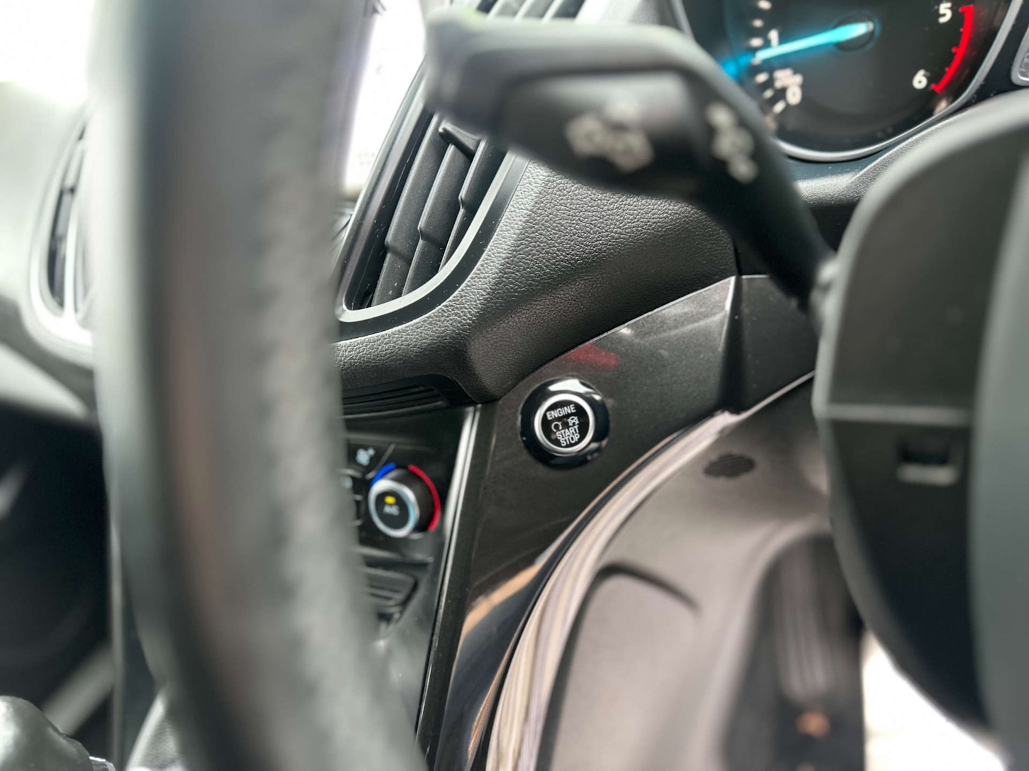 Used Ford Kuga 2017 for sale - 77449531: Photo 30