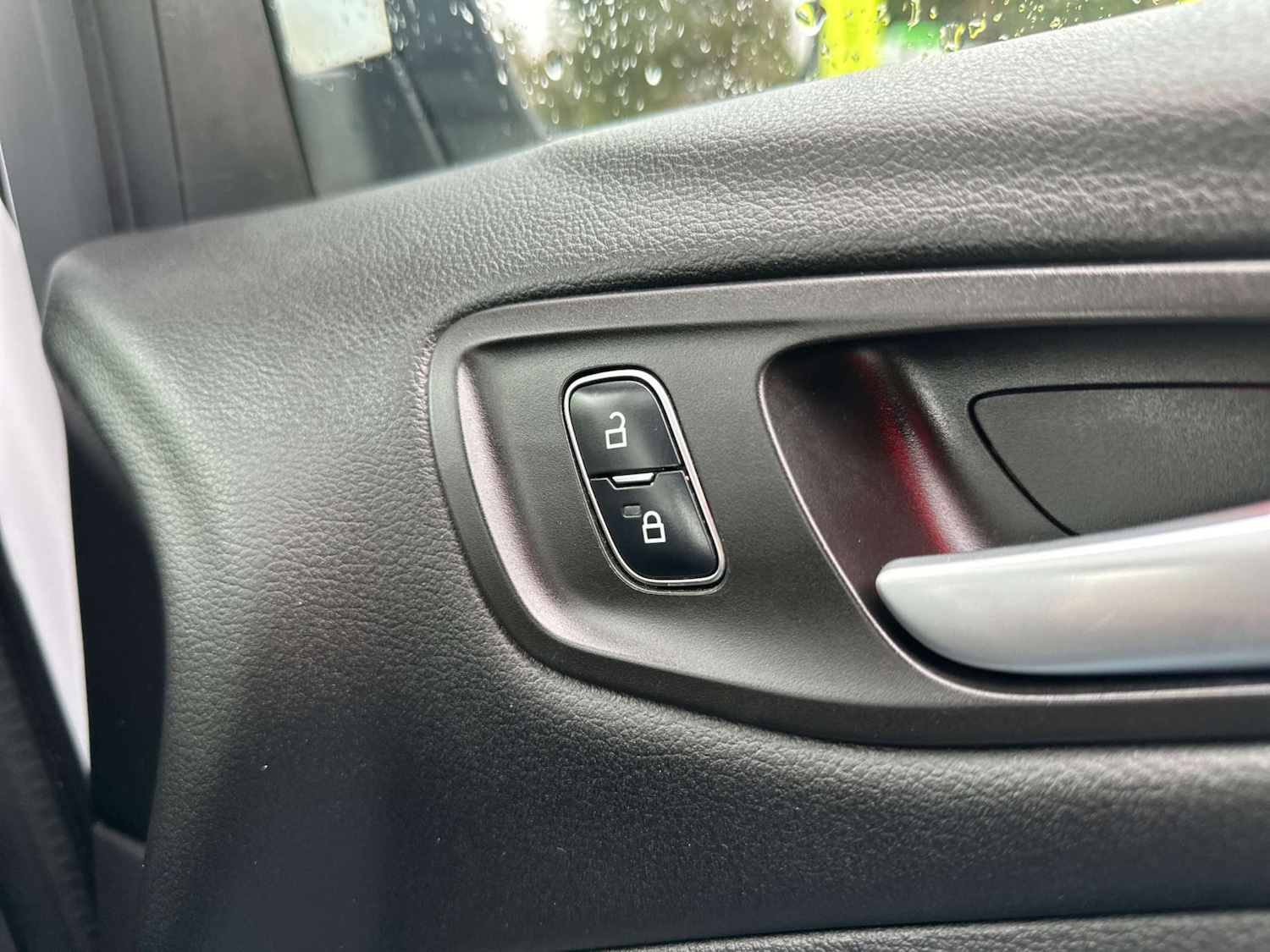 Used Ford Kuga 2017 for sale - 77449531: Photo 33