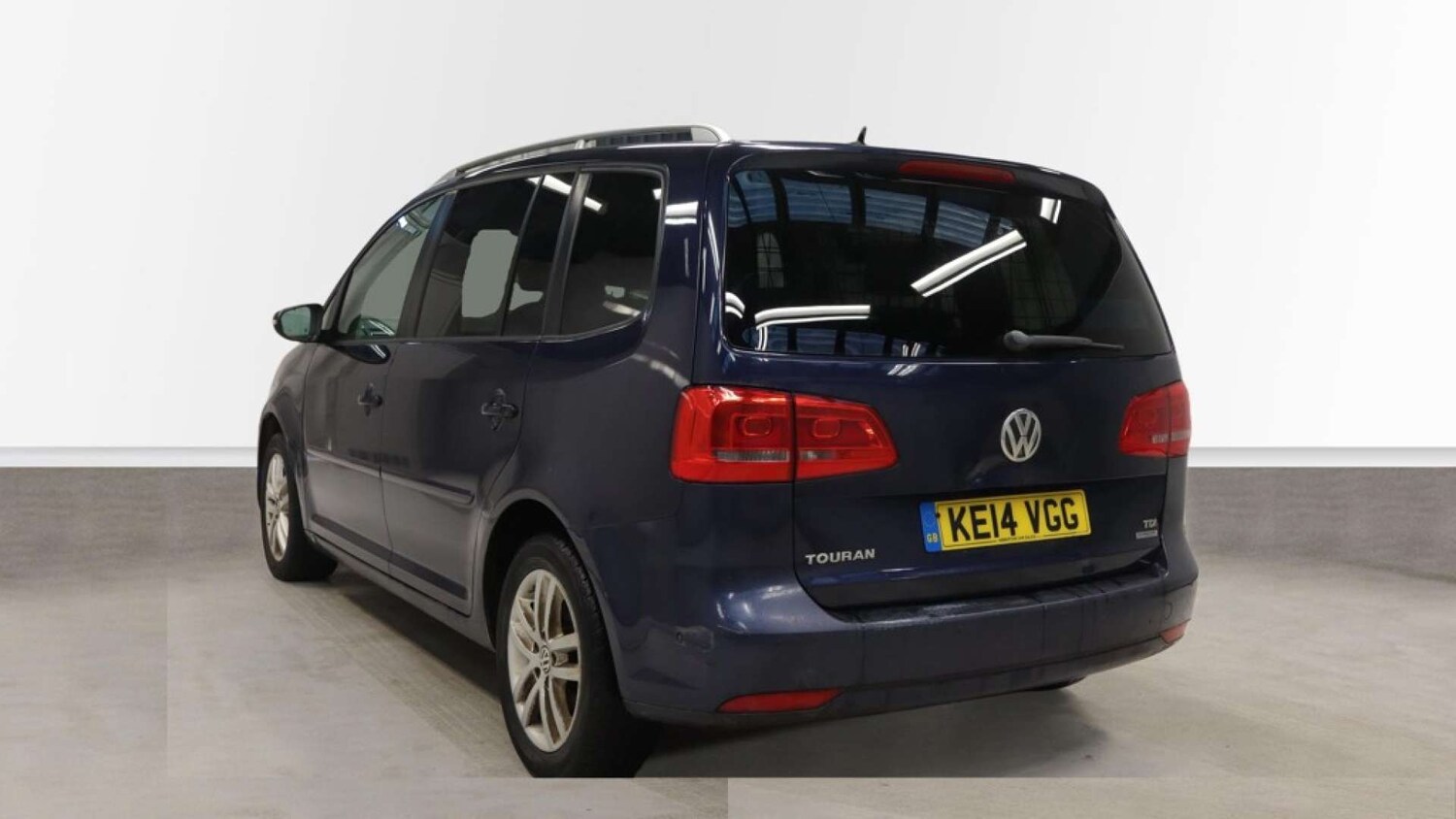 Used Volkswagen Touran 2014 for sale - 77805575: Photo 6