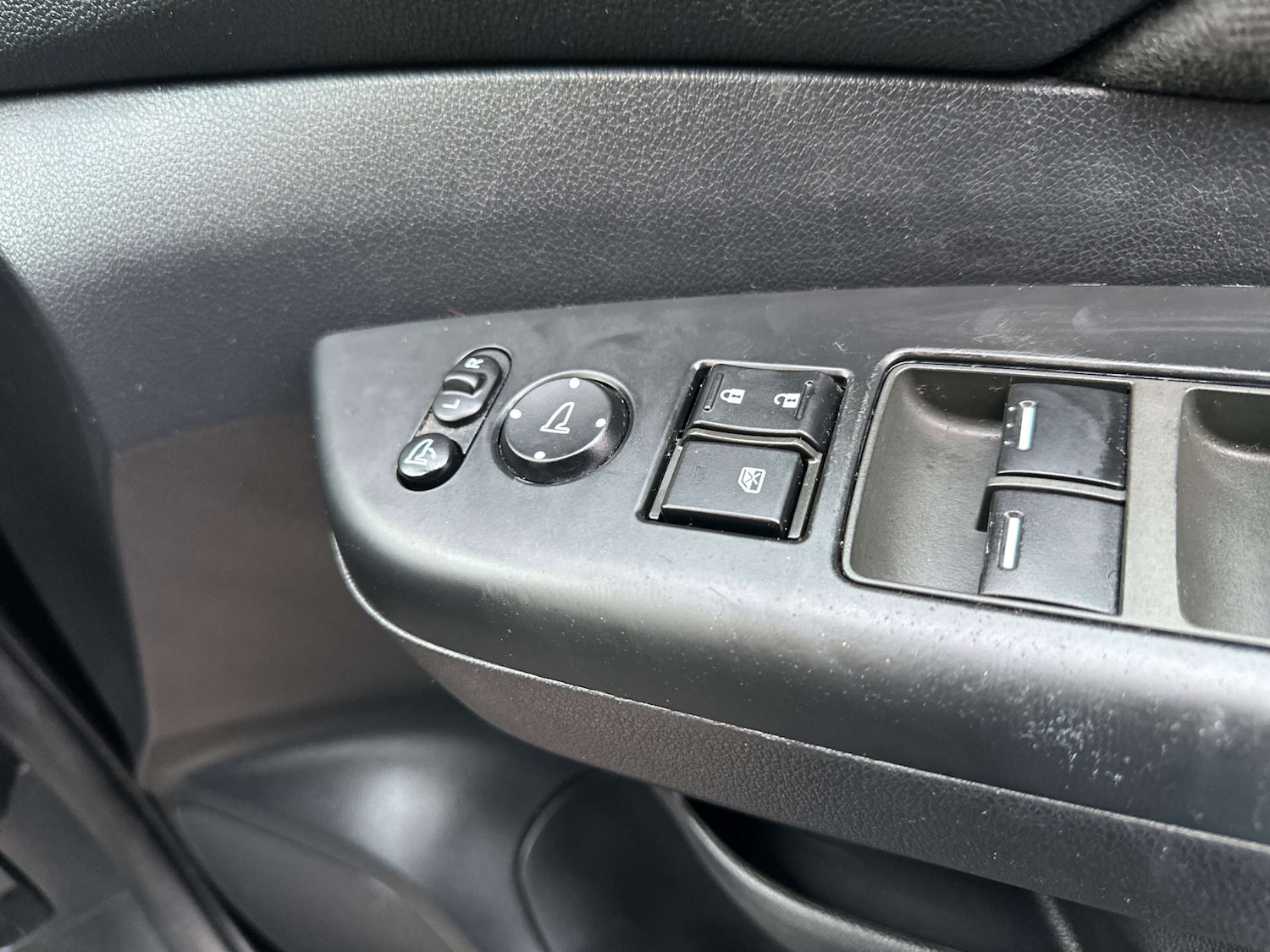 Used Honda CR-V 2018 for sale - 77206926: Photo 33