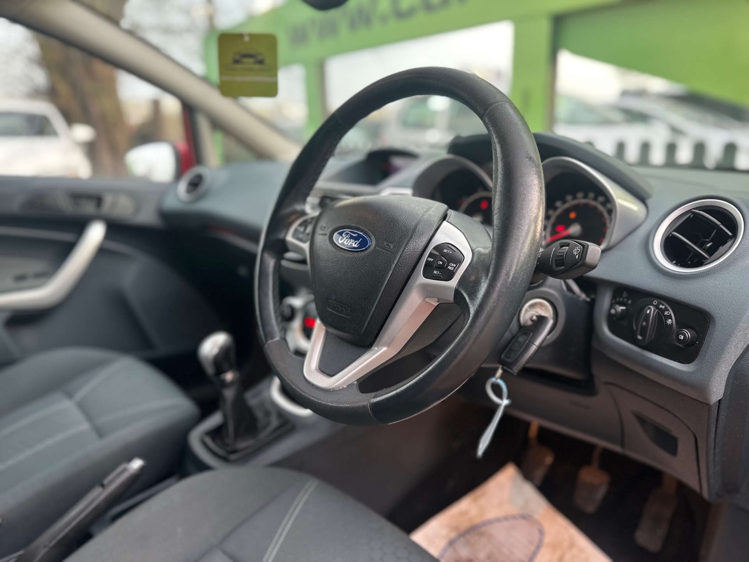 Used Ford Fiesta 2010 for sale - 77364222: Photo 2