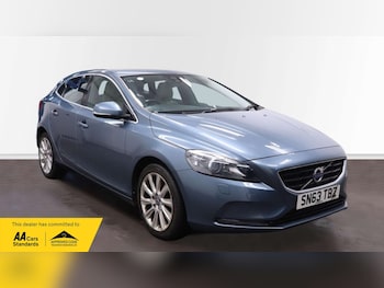 Used Volvo V40 2013 for sale - 77318483: Photo