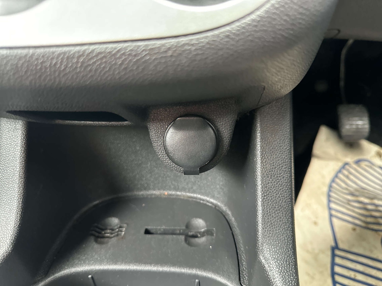 Used Vauxhall Corsa 2010 for sale - 78146022: Photo 15