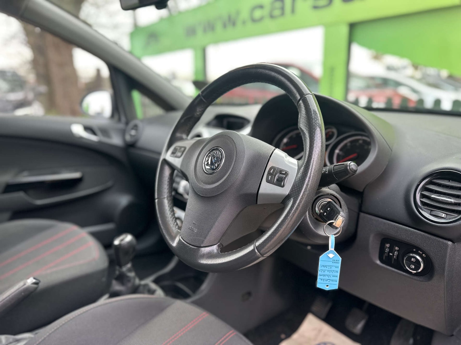 Used Vauxhall Corsa 2010 for sale - 78146022: Photo 2