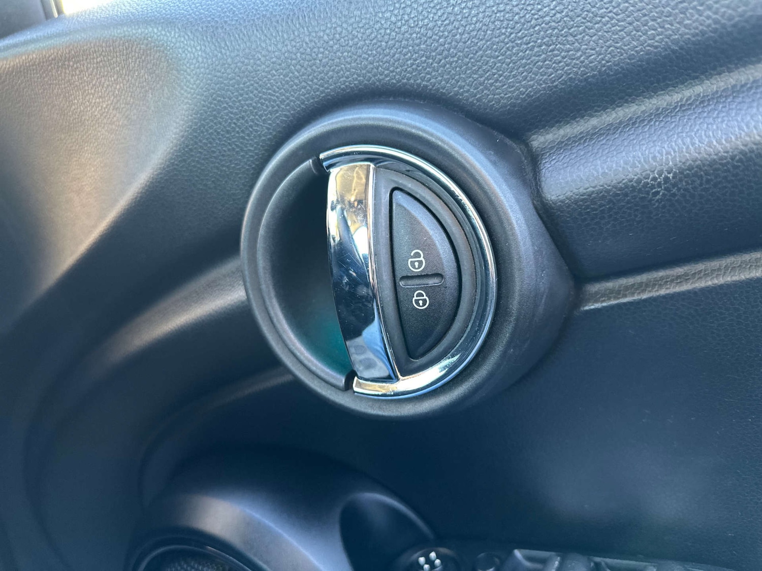 Used MINI Hatch 2015 for sale - 76846789: Photo 28