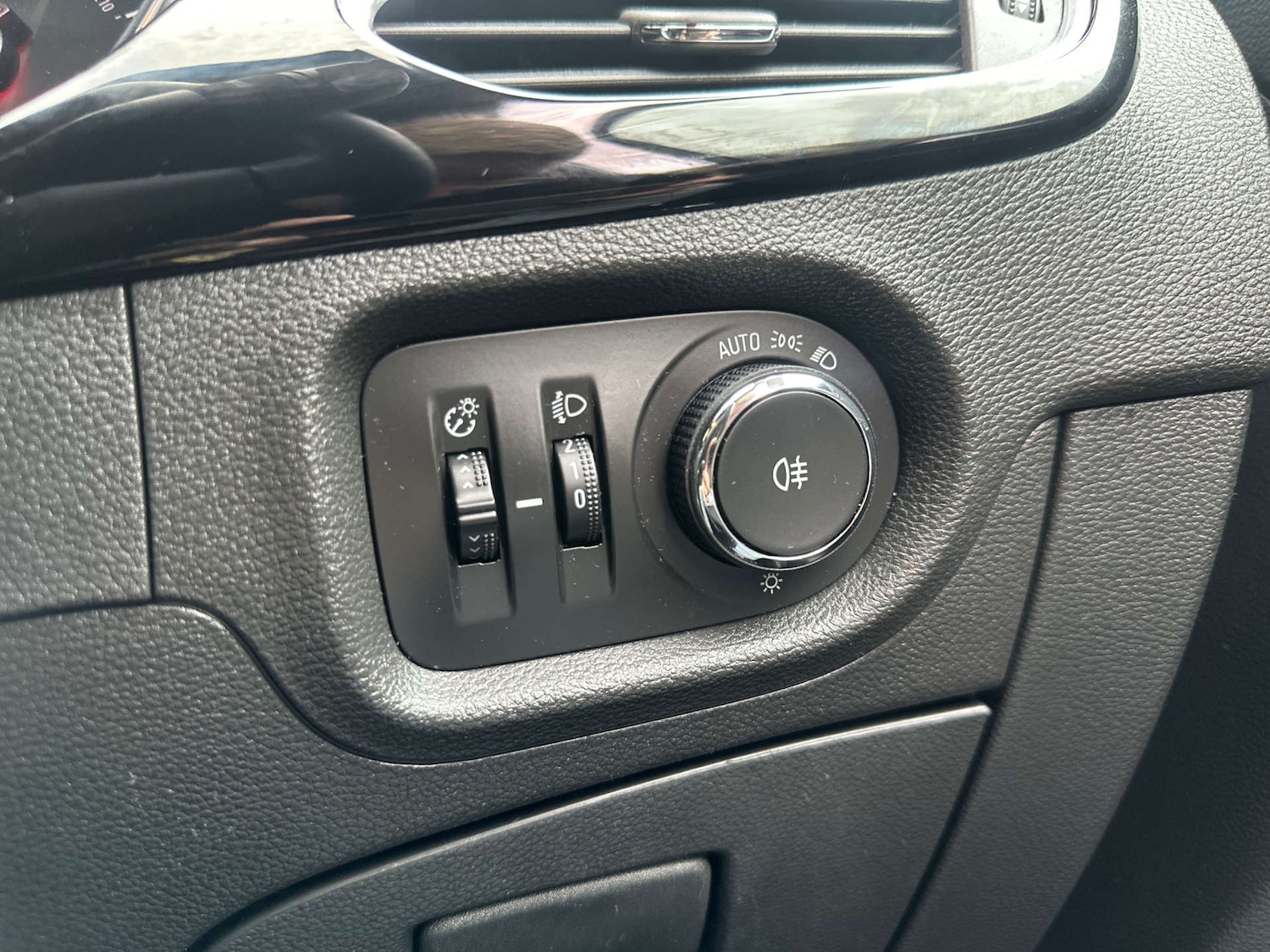 Used Vauxhall Astra 2019 for sale - 77127324: Photo 29