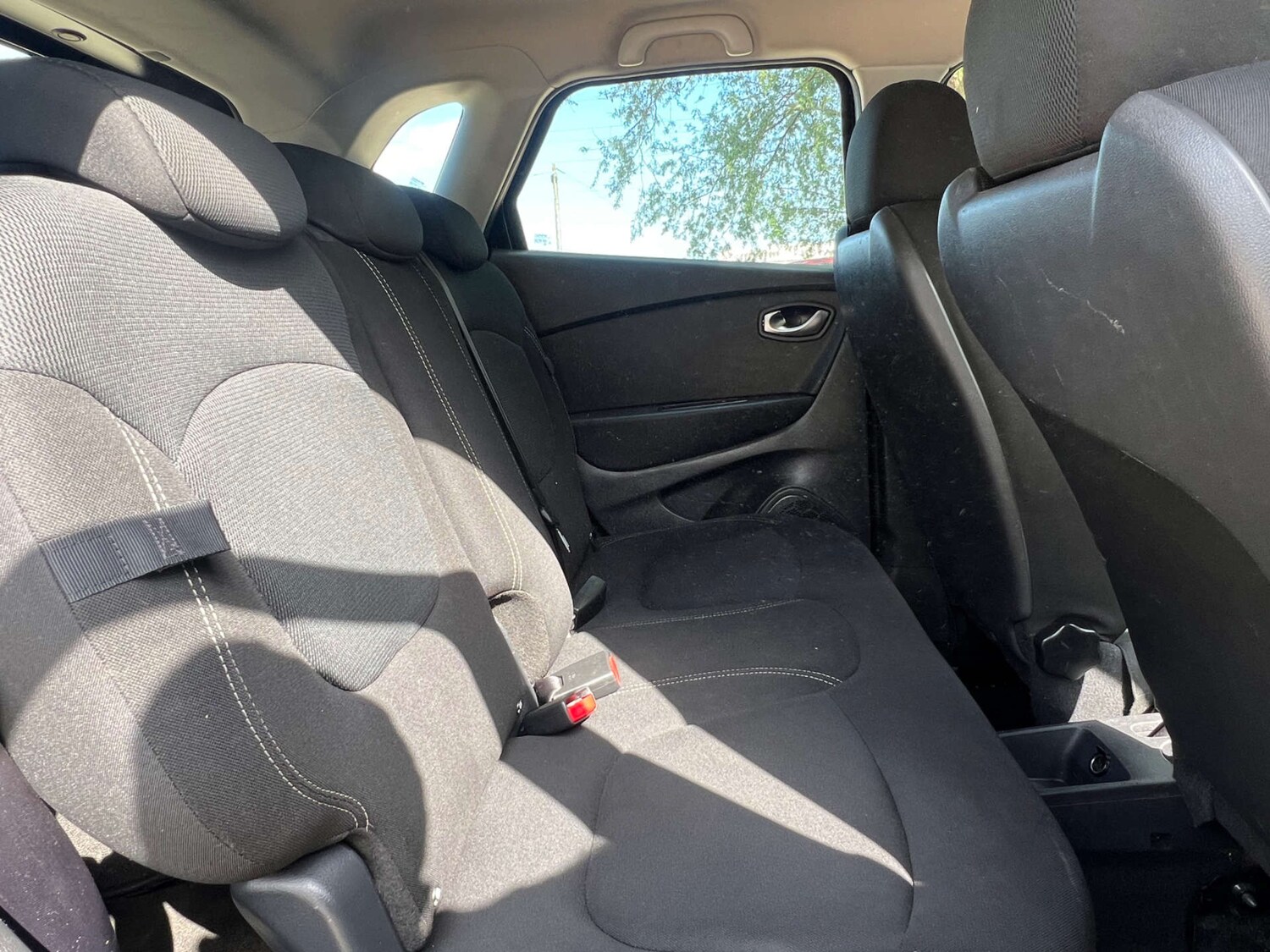 Used Renault Captur 2017 for sale - 77818816: Photo 11