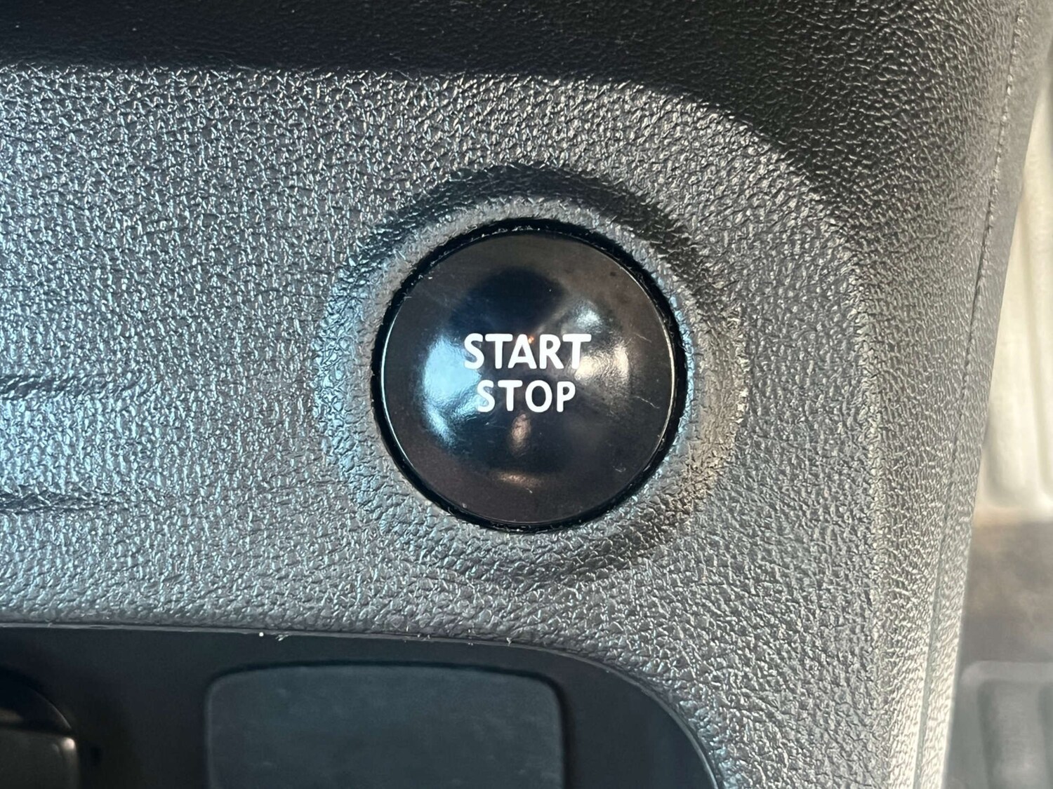 Used Renault Captur 2017 for sale - 77818816: Photo 19