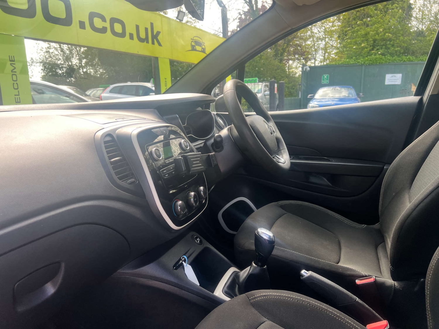 Used Renault Captur 2017 for sale - 76892256: Photo 13