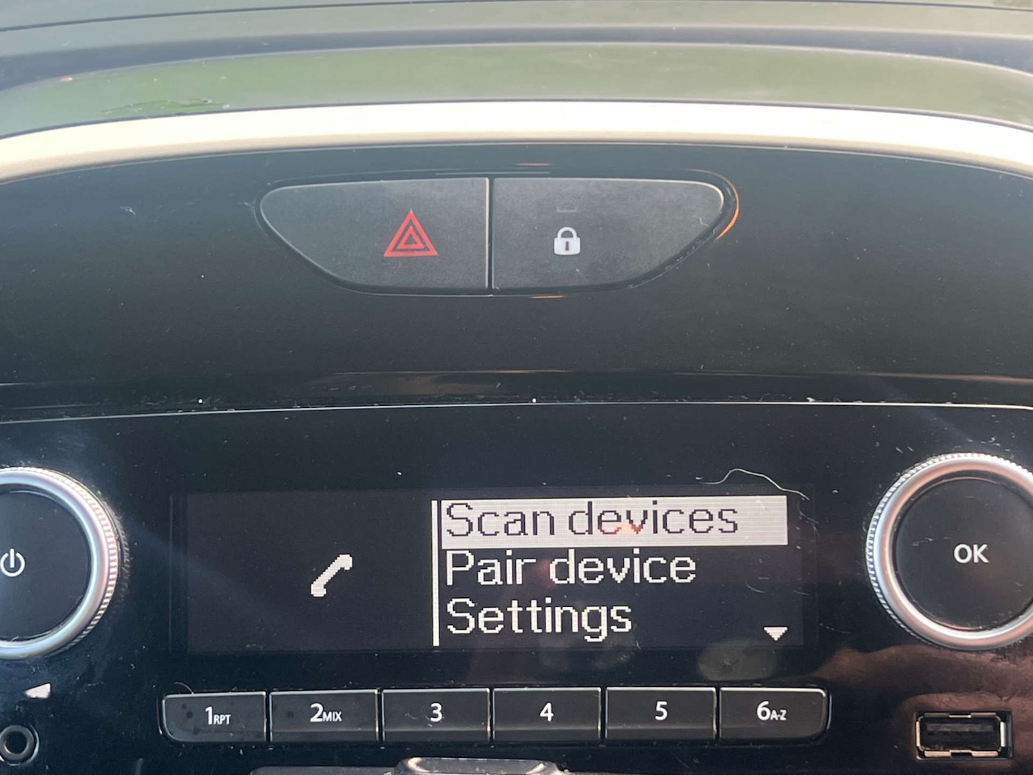 Used Renault Captur 2017 for sale - 76892256: Photo 17