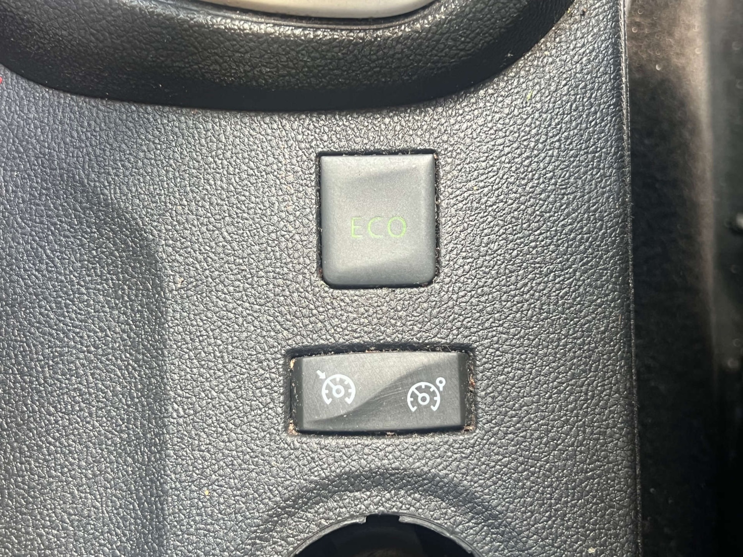 Used Renault Captur 2017 for sale - 76892256: Photo 21