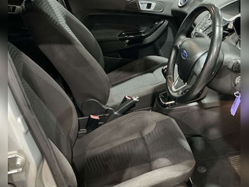 Used Ford Fiesta 2015 for sale - 76509360: Photo