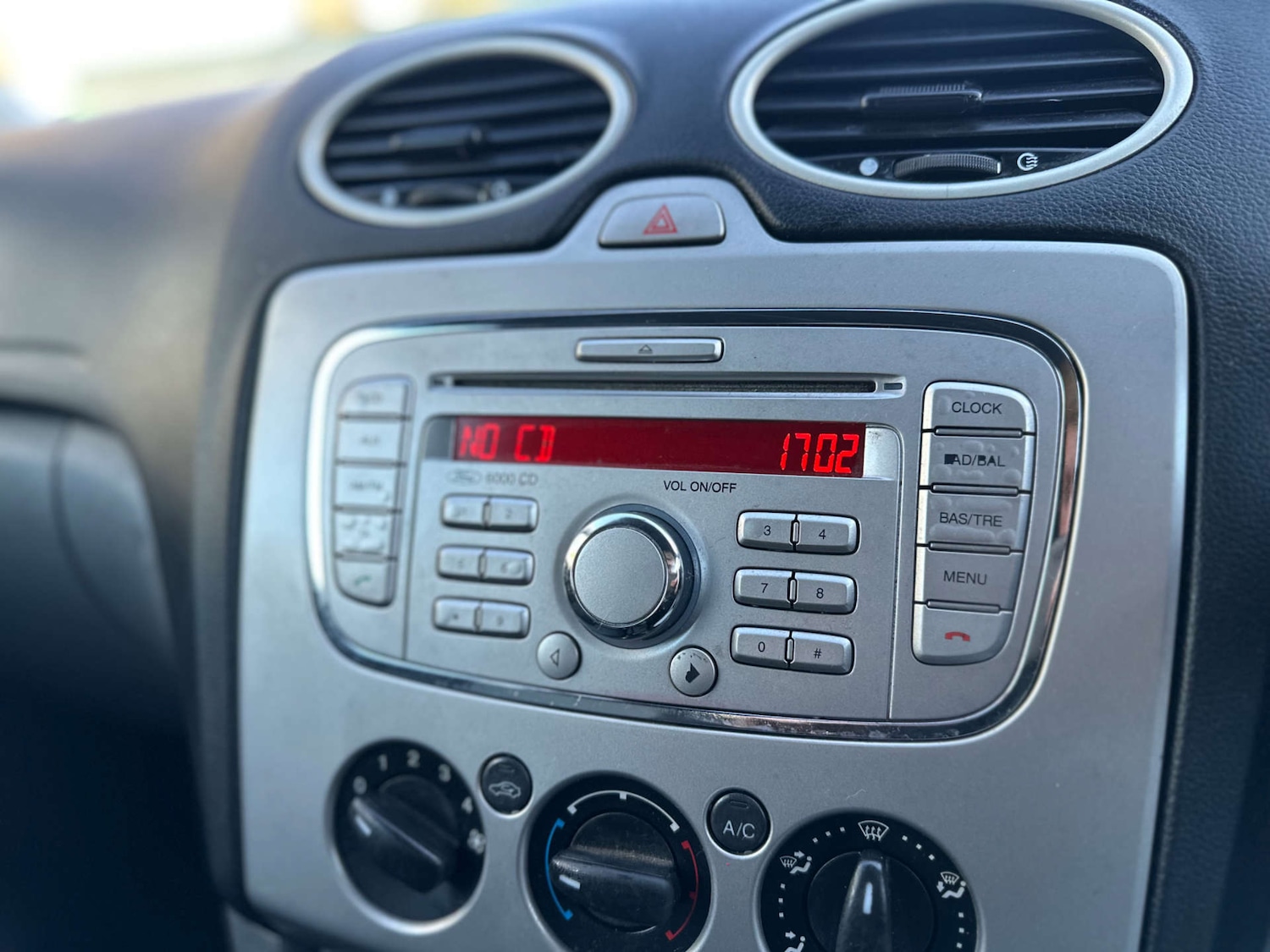 Used Ford Focus 2010 for sale - 77933952: Photo 18