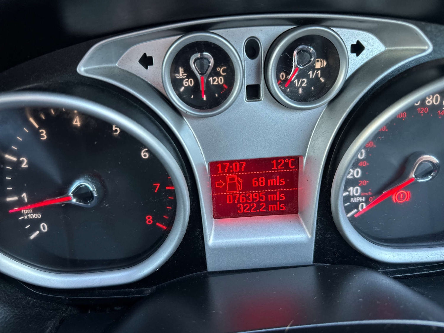 Used Ford Focus 2010 for sale - 77933952: Photo 27