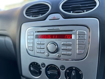 Used Ford Focus 2010 for sale - 77933952: Photo