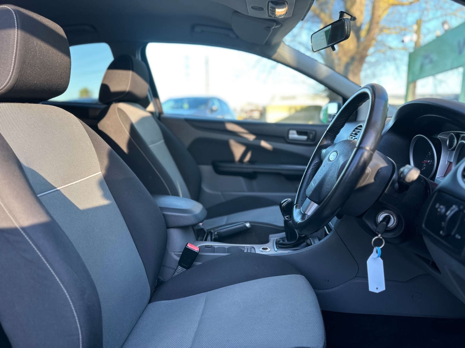 Used Ford Focus 2010 for sale - 77933952: Photo 8