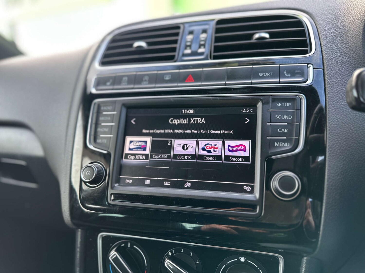 Used Volkswagen Polo 2015 for sale - 77805571: Photo 19