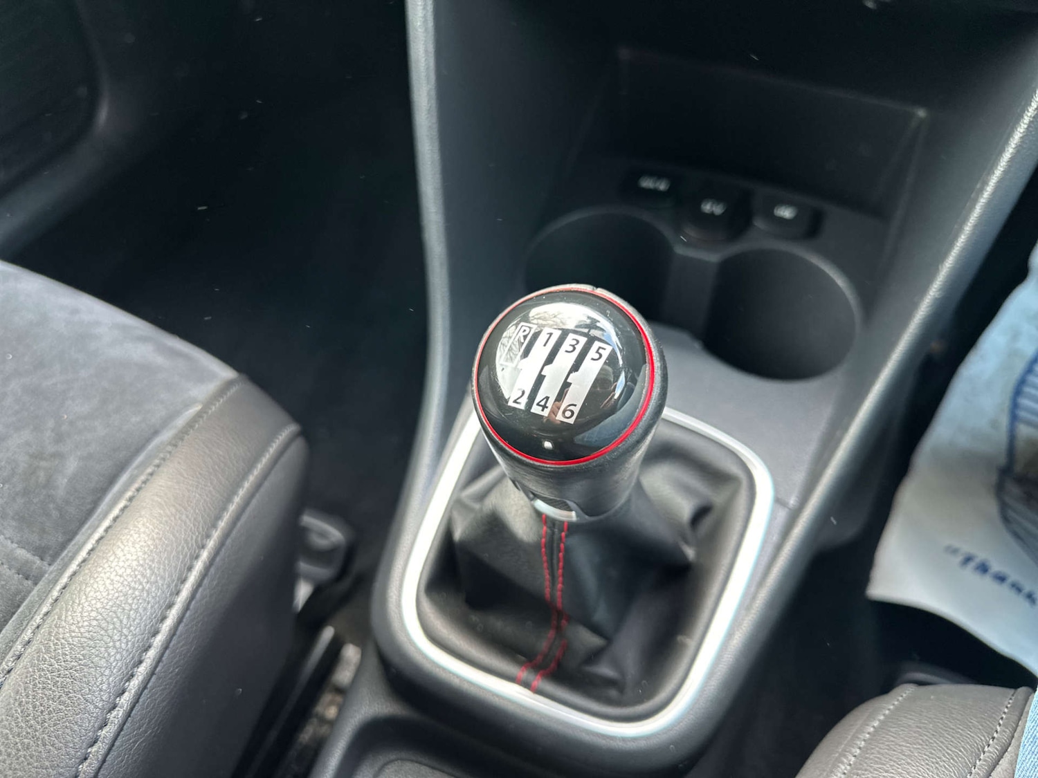 Used Volkswagen Polo 2015 for sale - 77805571: Photo 28