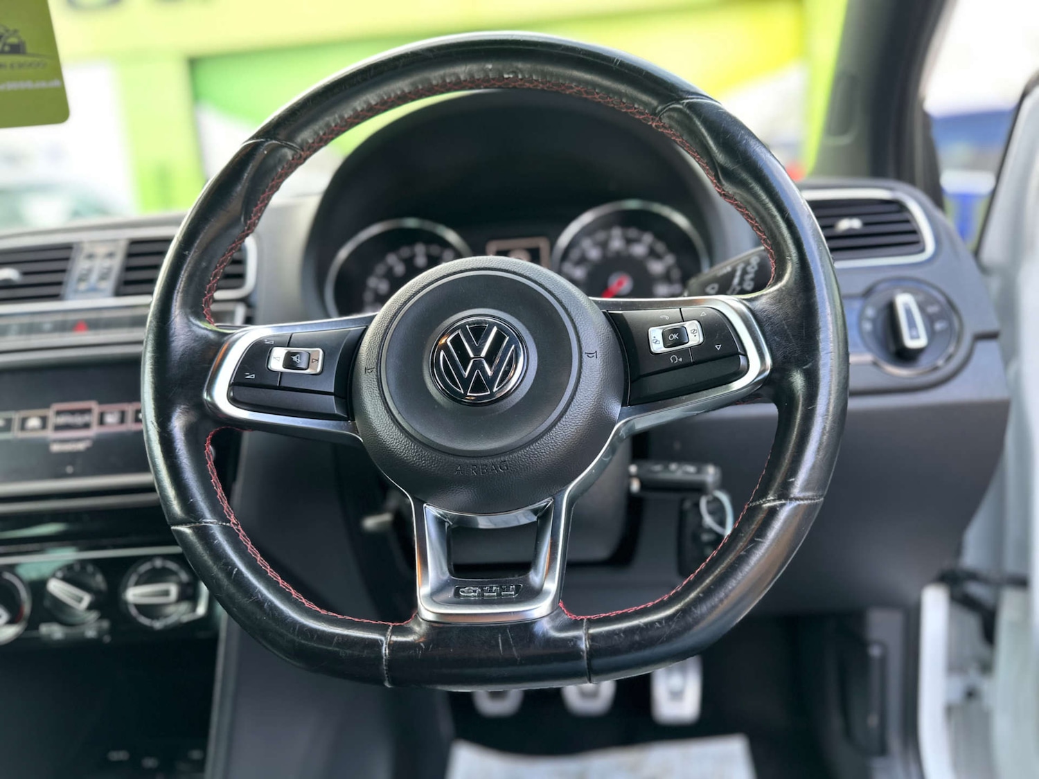 Used Volkswagen Polo 2015 for sale - 77805571: Photo 30