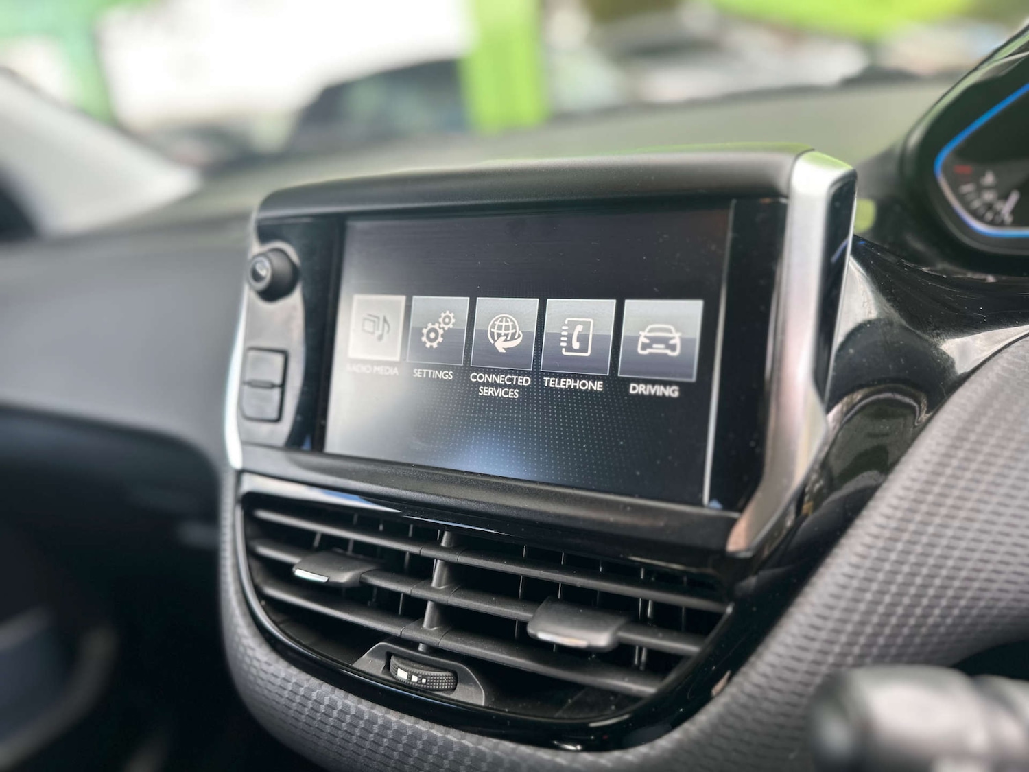 Used Peugeot 2008 2017 for sale - 76614767: Photo 15